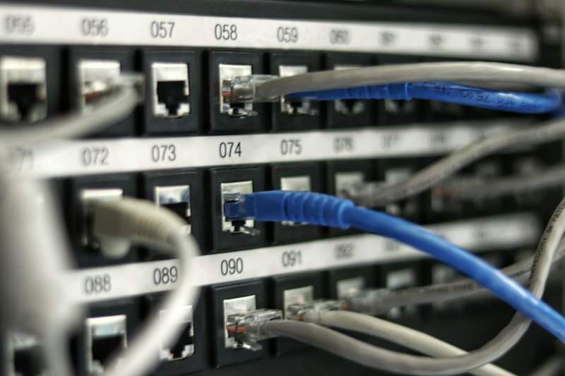 Konfigurasi MikroTik dan Switching